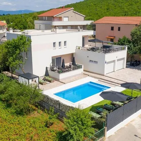 Villa Nikoma *