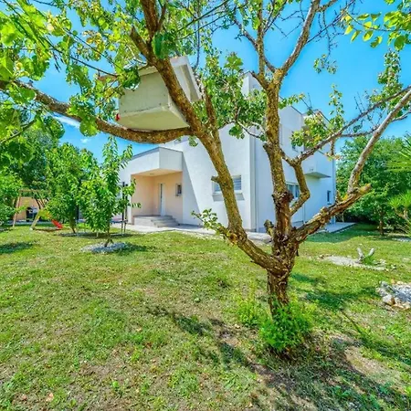 Villa Nikoma