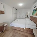Nikoma *